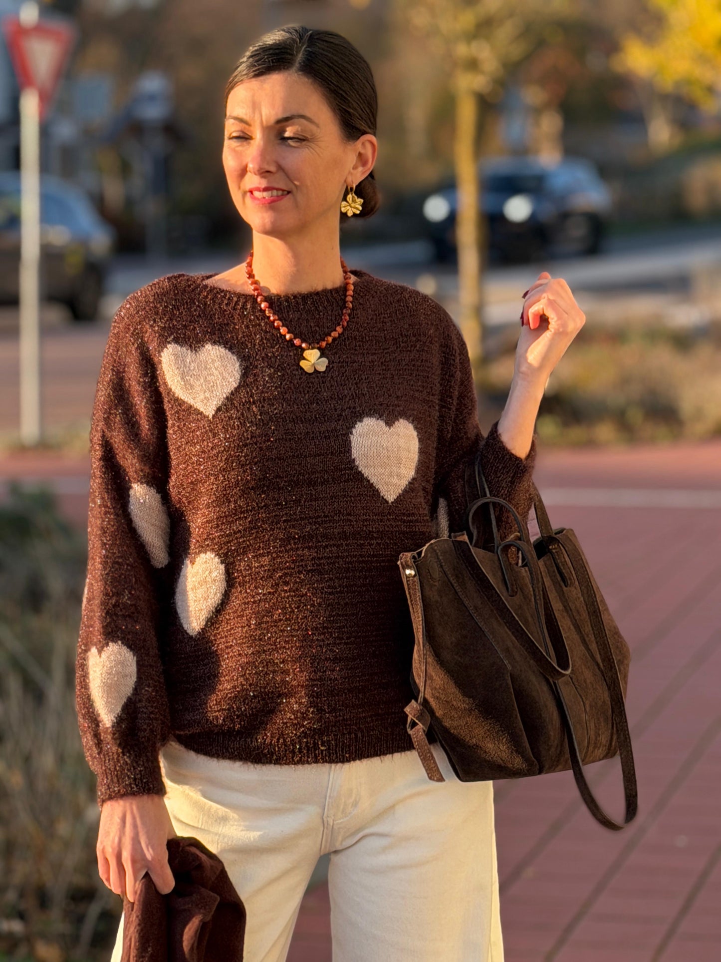 LOVELY Heart Trui - Bruin