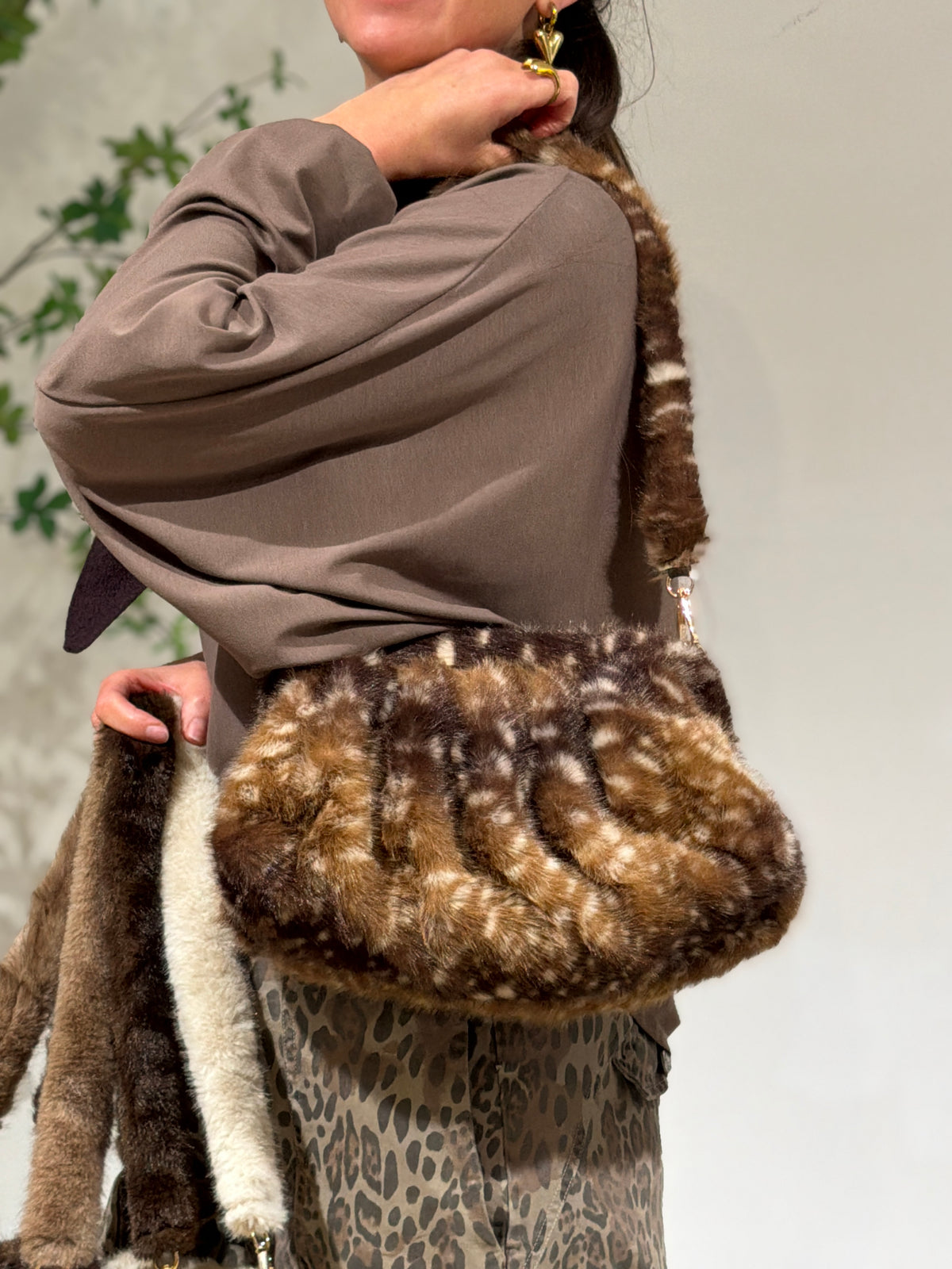 CLUTCH FAUX FUR