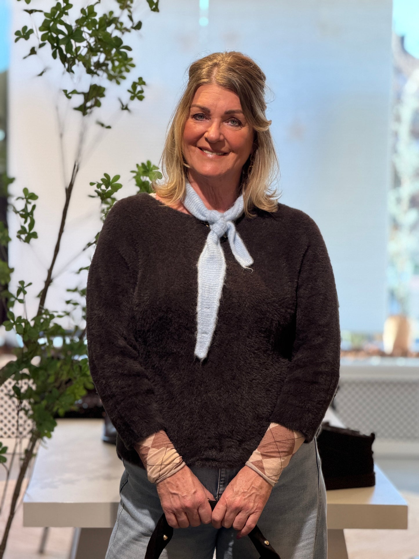 ELIN Softie Trui - Bruin