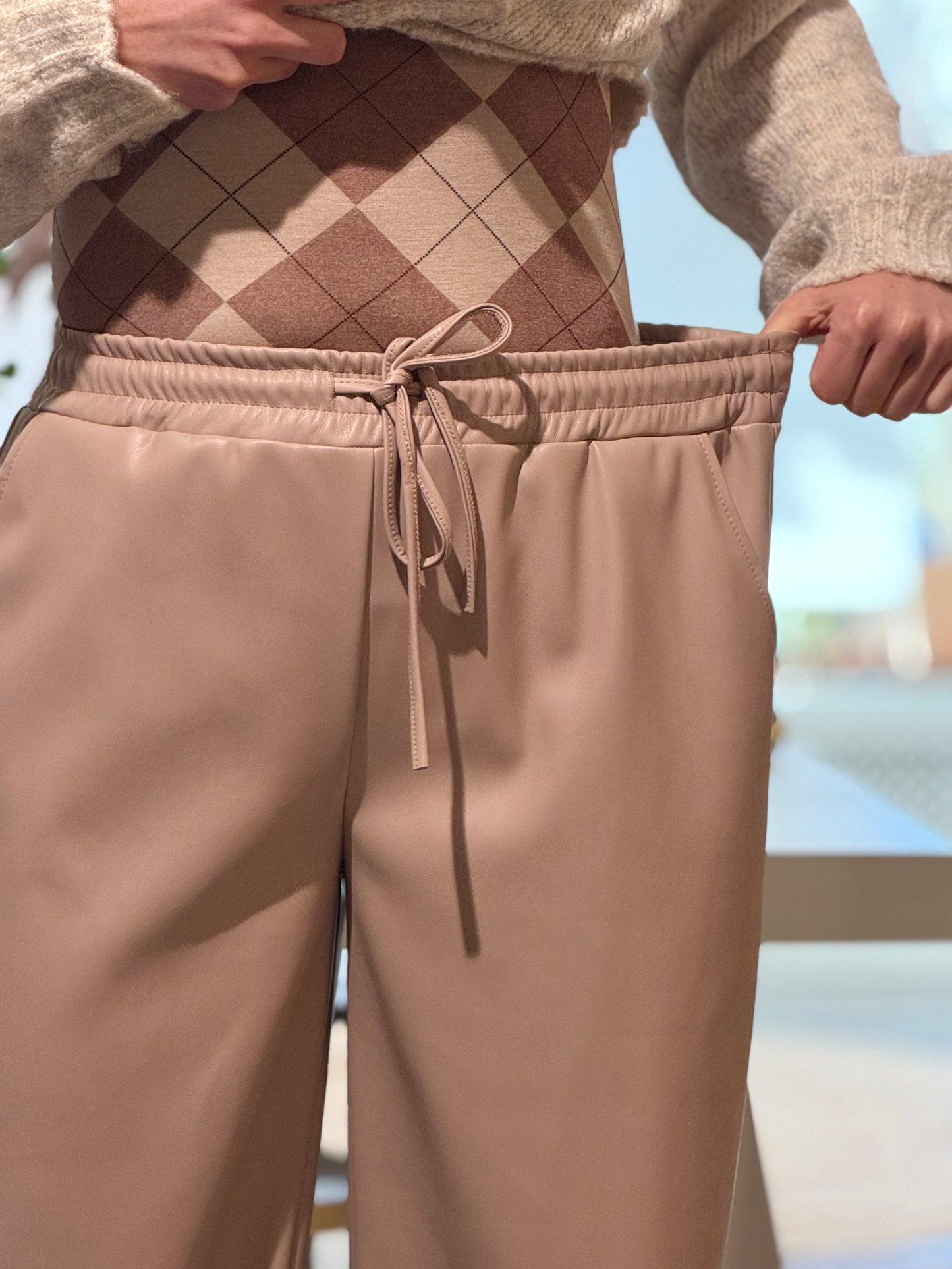 ELLA Leatherlook Broek - Beige