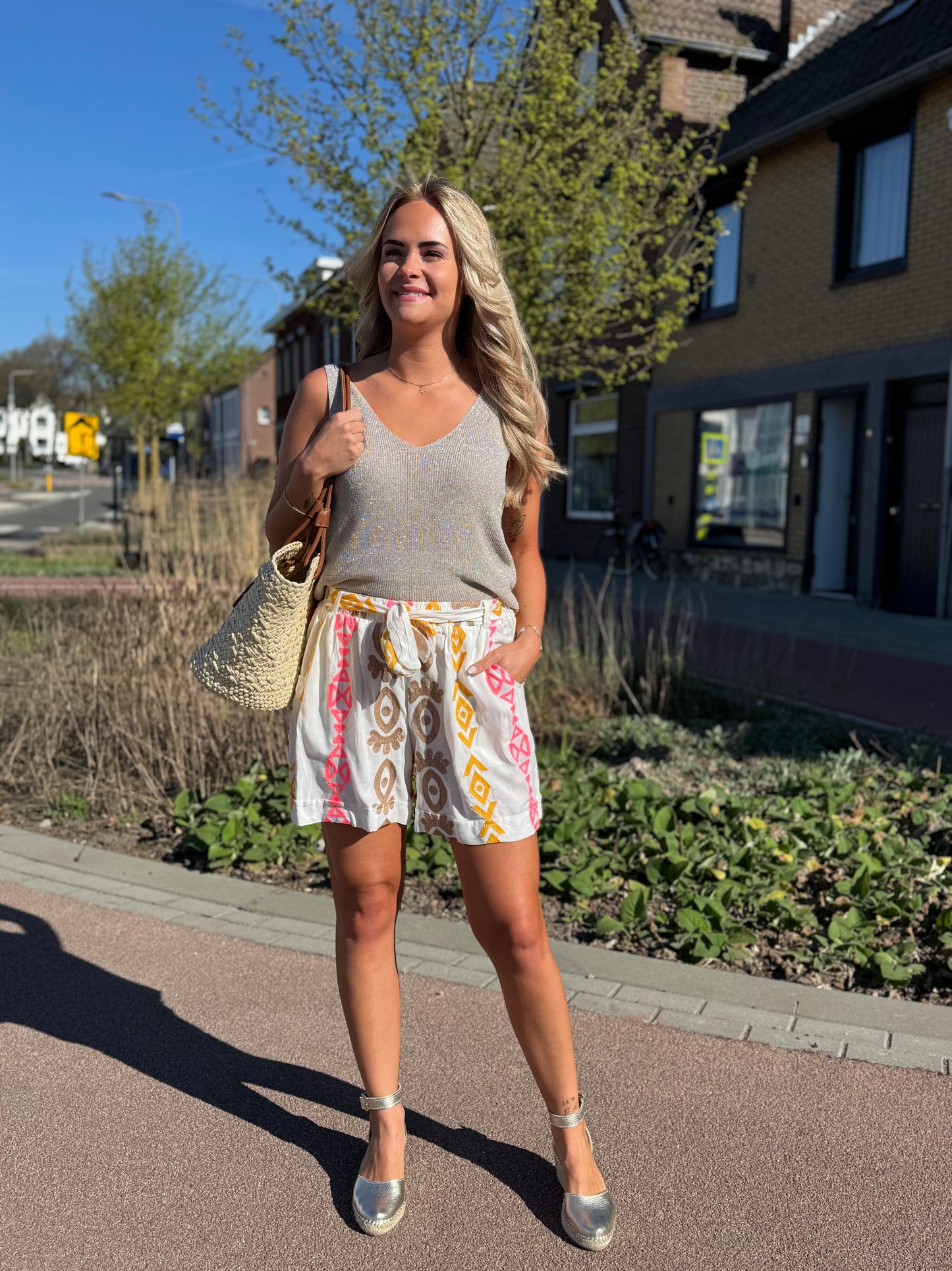 Short Spain