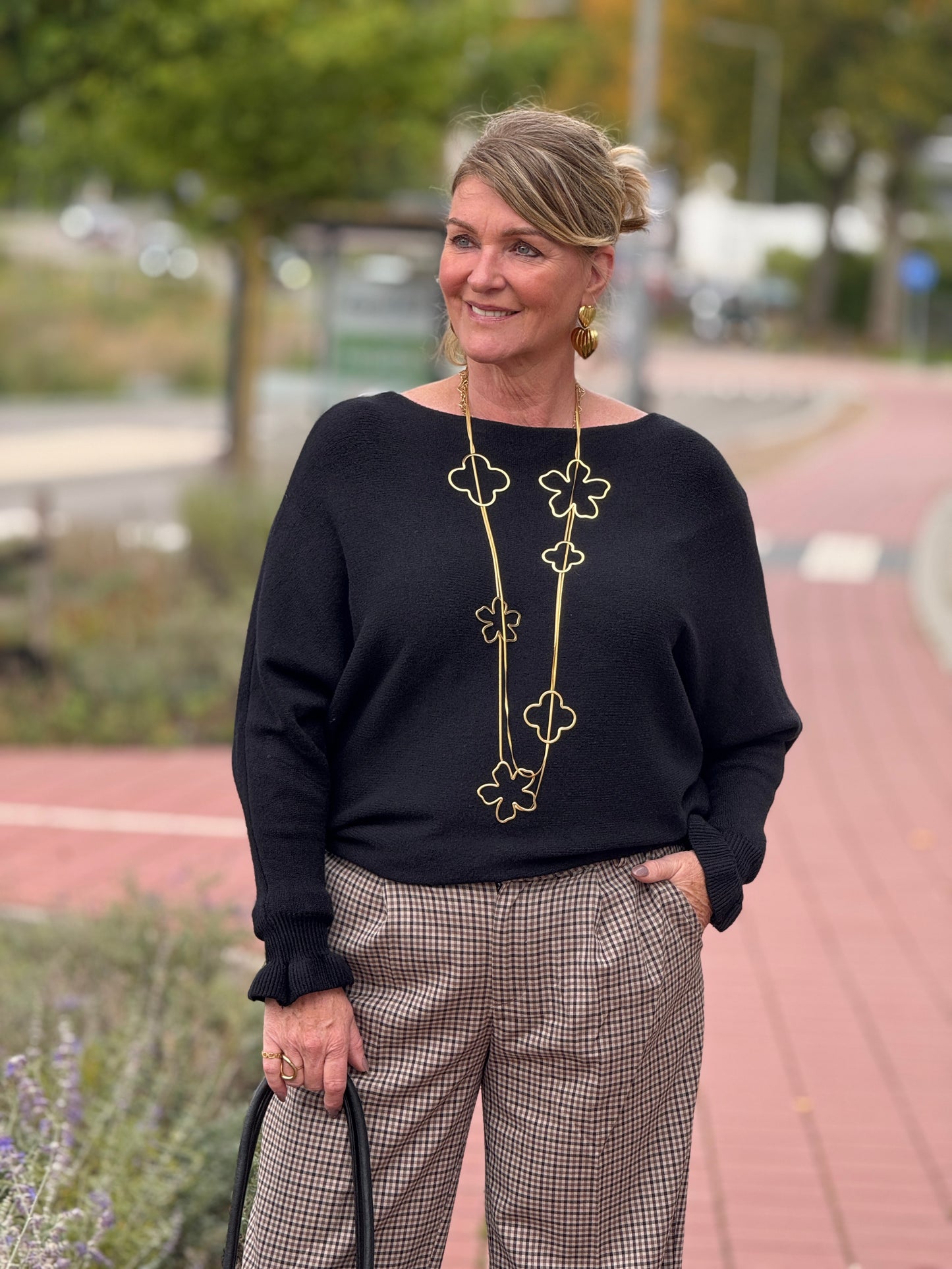 WENDY Sweater Ruffle - Zwart