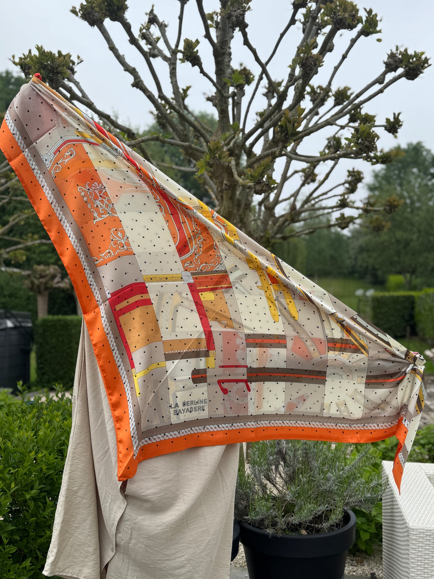 Puntsjaal Oranje