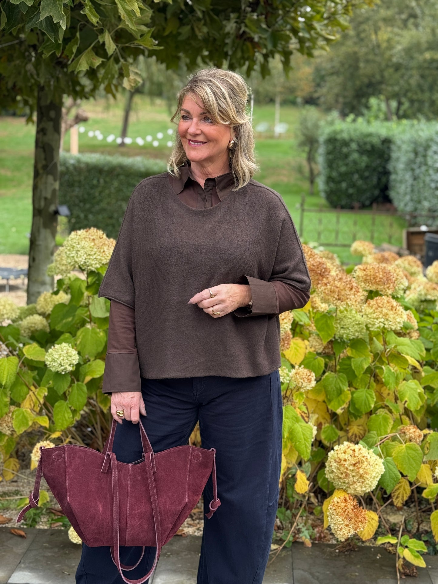 BASIC SLEEVE TOP - Bruin