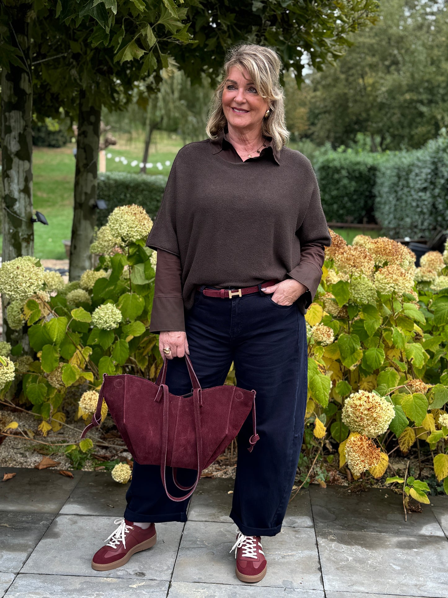BASIC SLEEVE TOP - Bruin