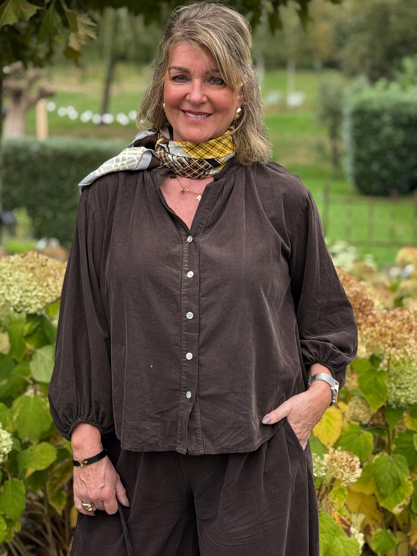 CELLA Blouse - Bruin