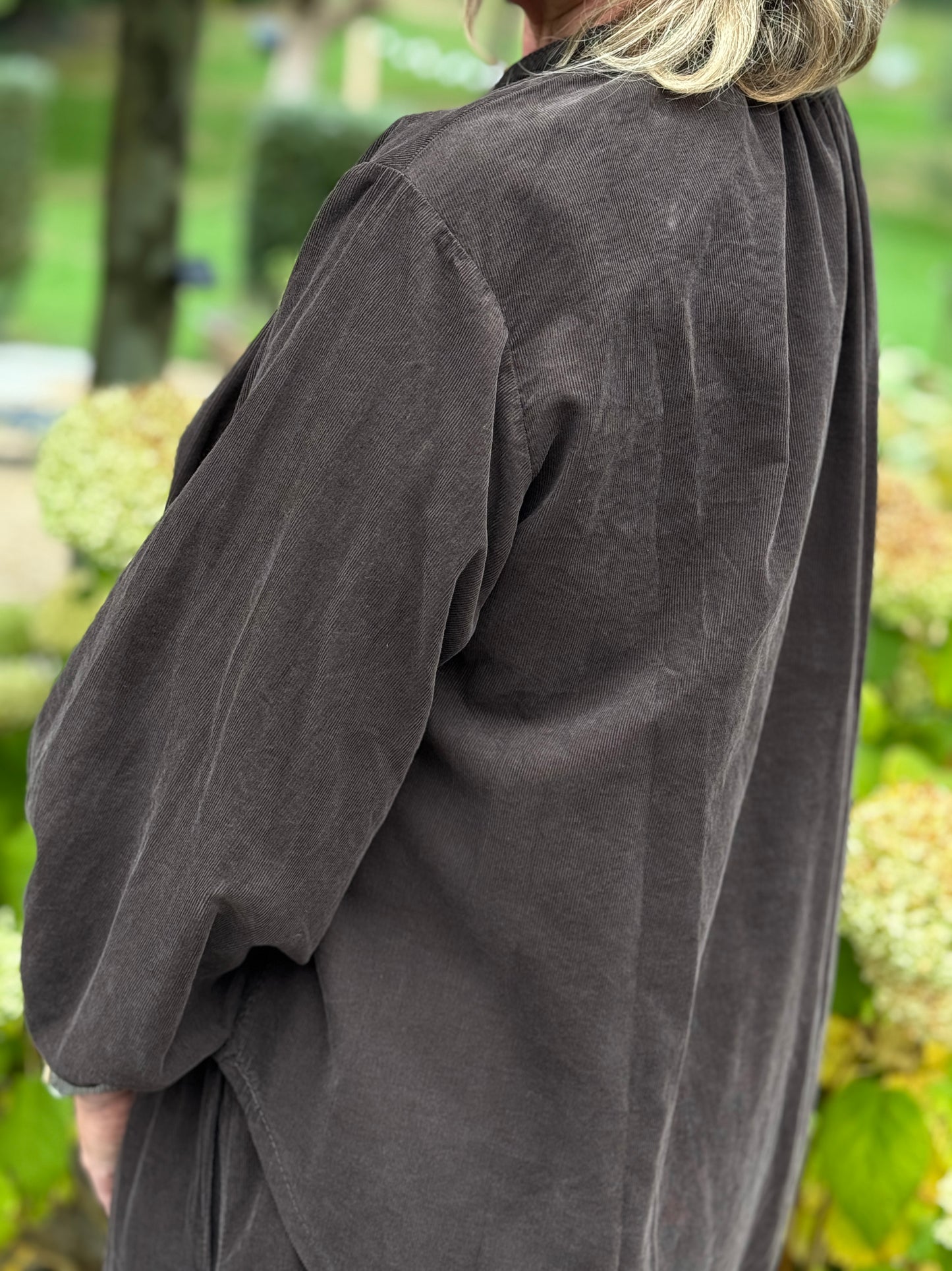 CELLA Blouse - Bruin