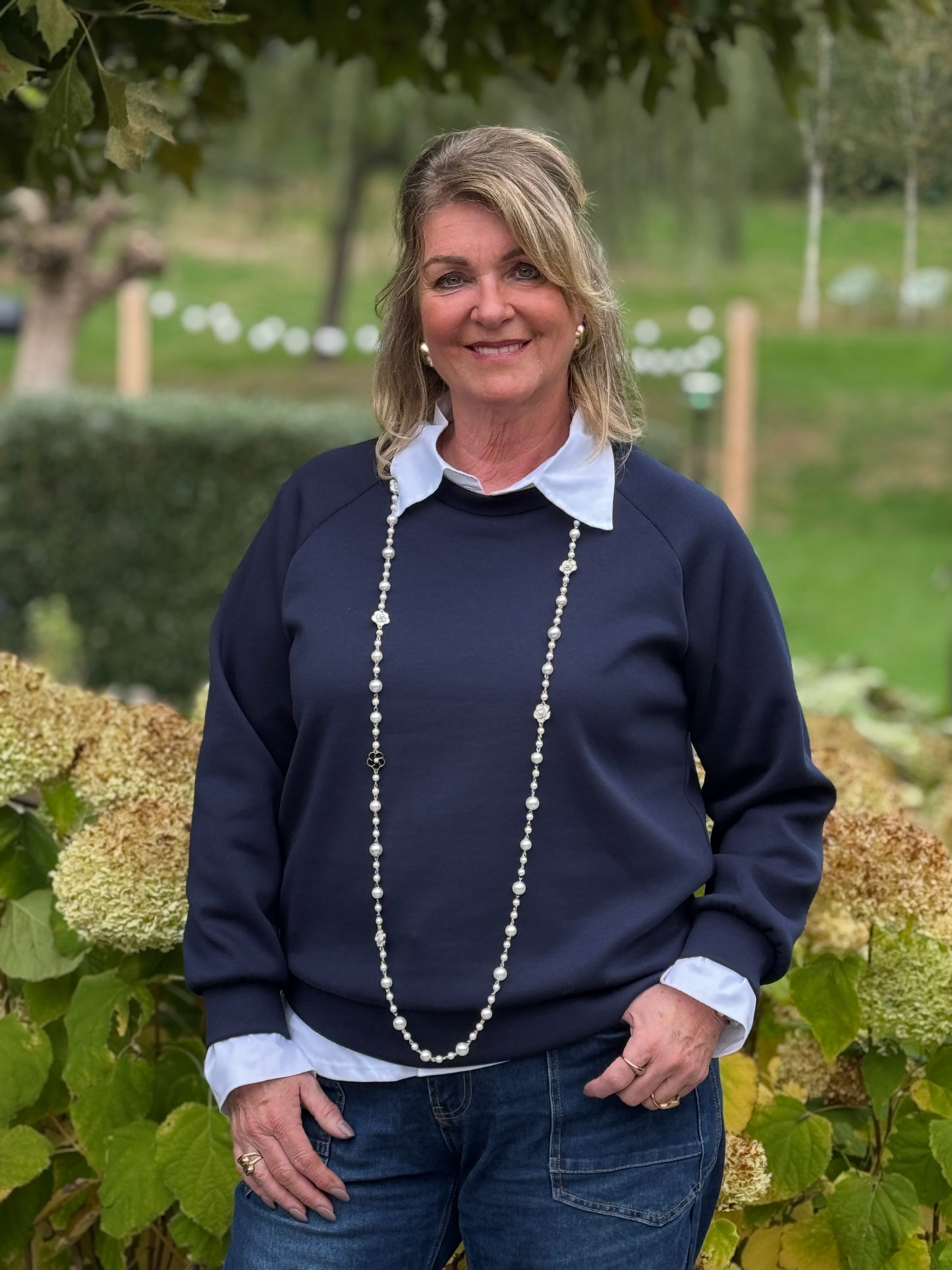 BASIC SWEATER - Blauw
