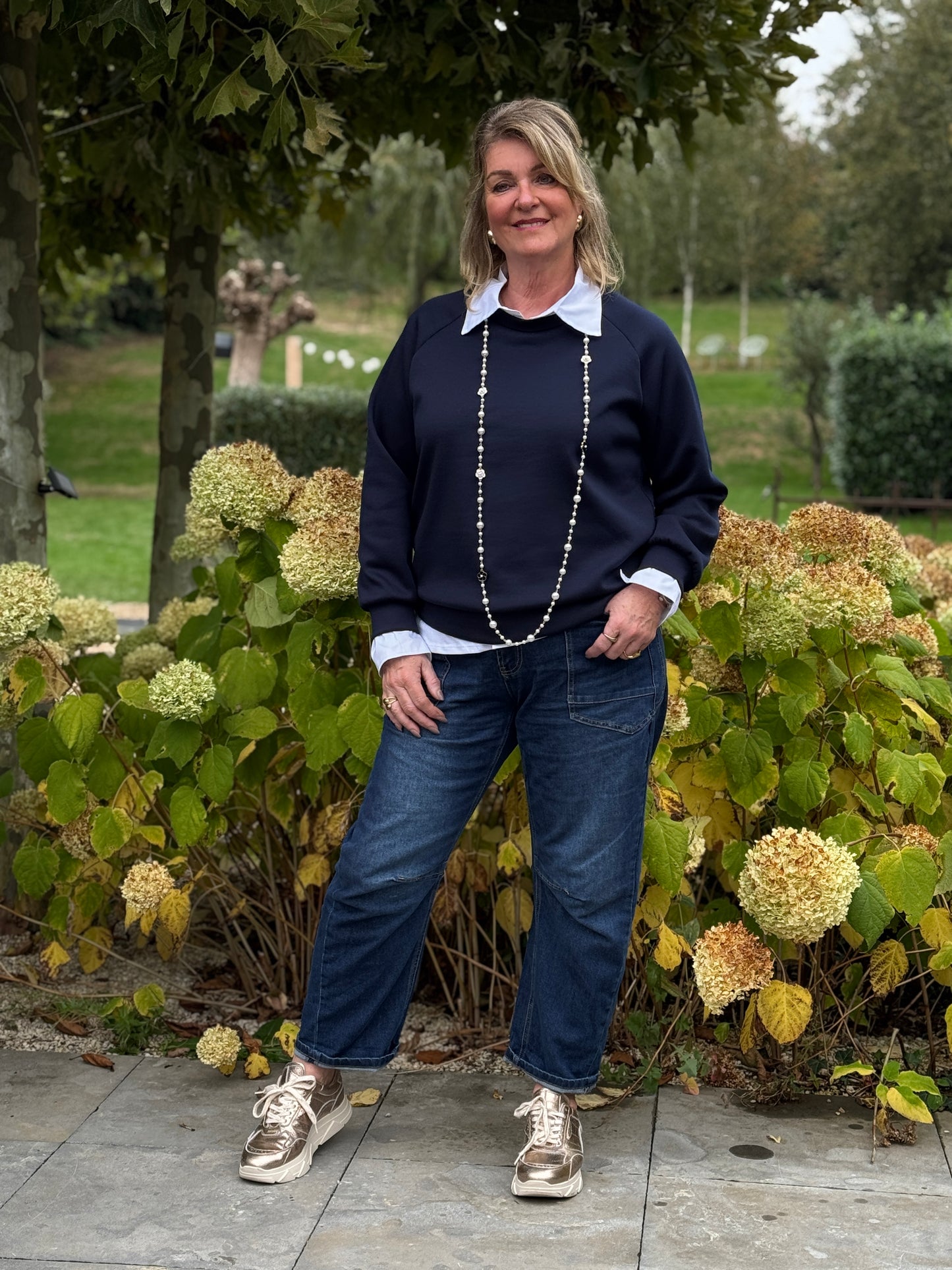 BASIC SWEATER - Blauw