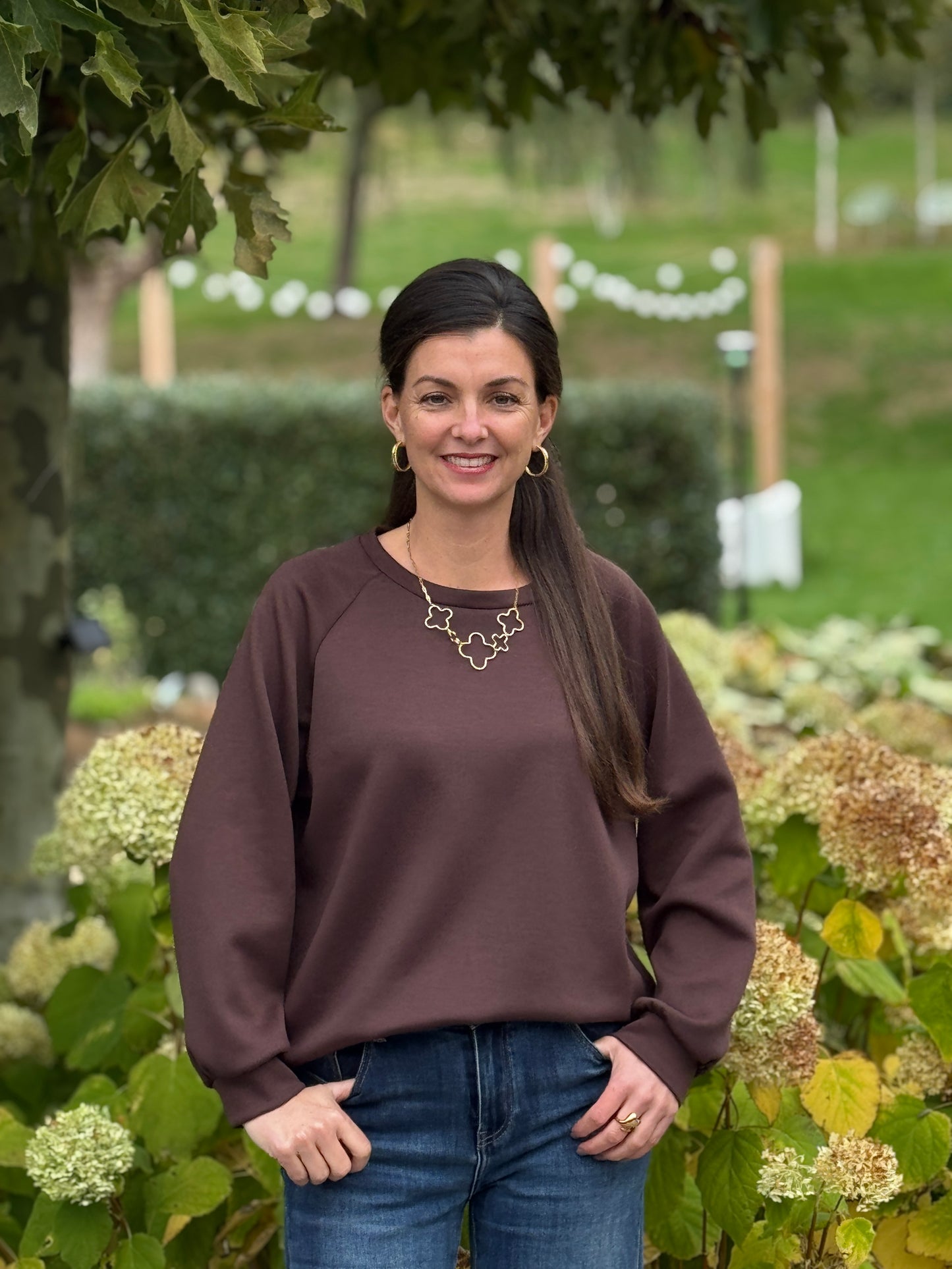 BASIC SWEATER - Bruin