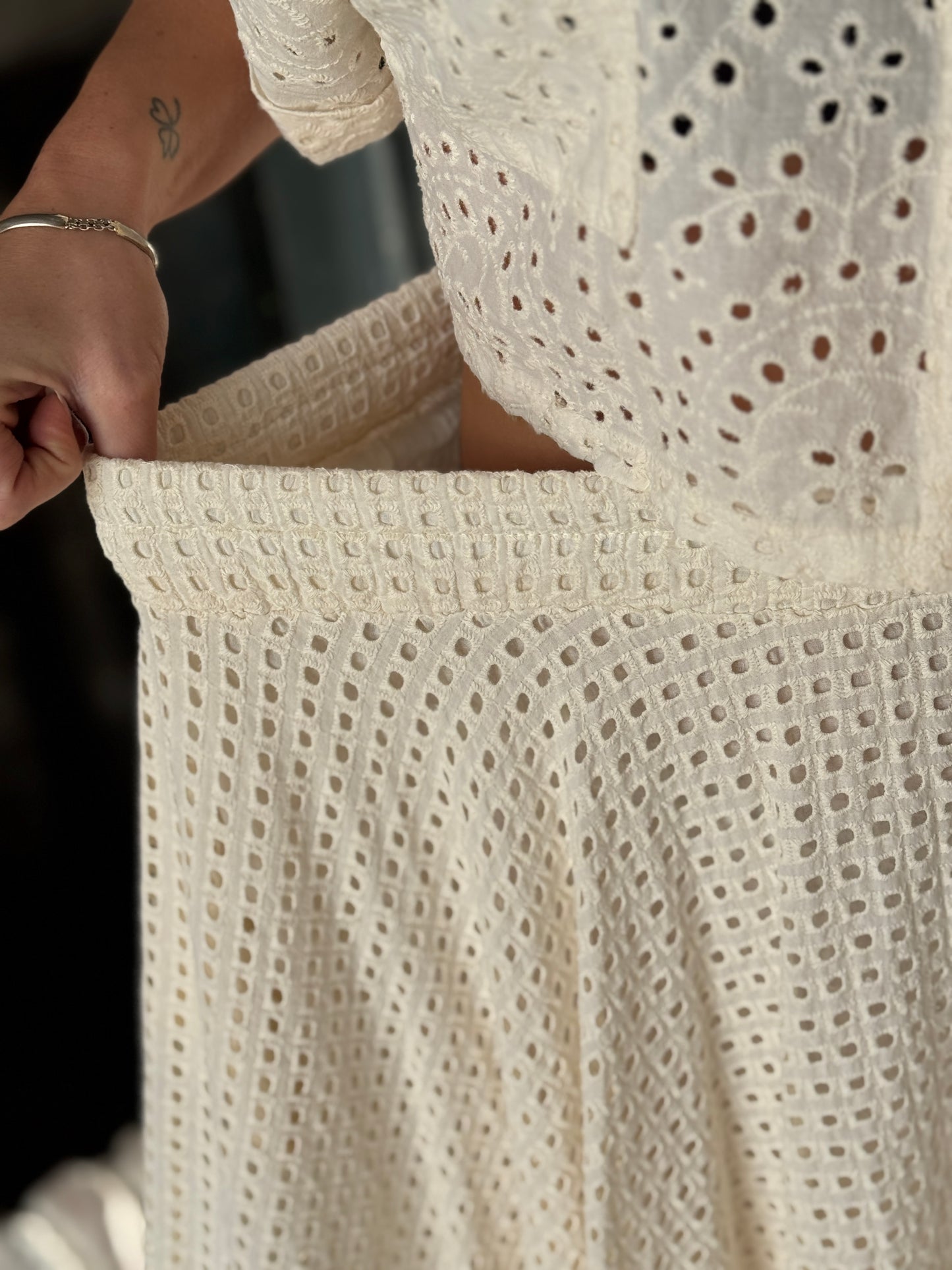 Underdress - White
