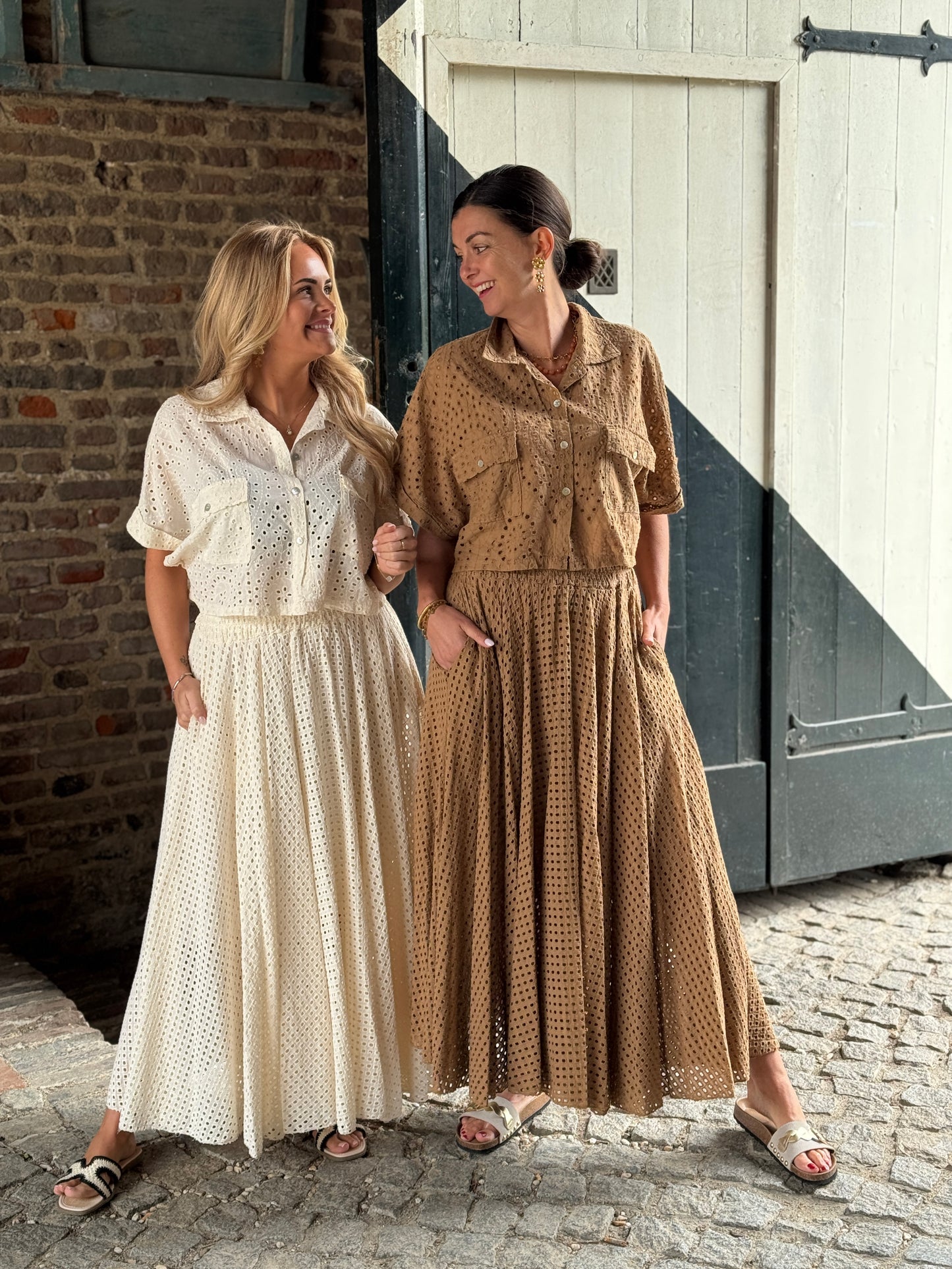 Underdress - White