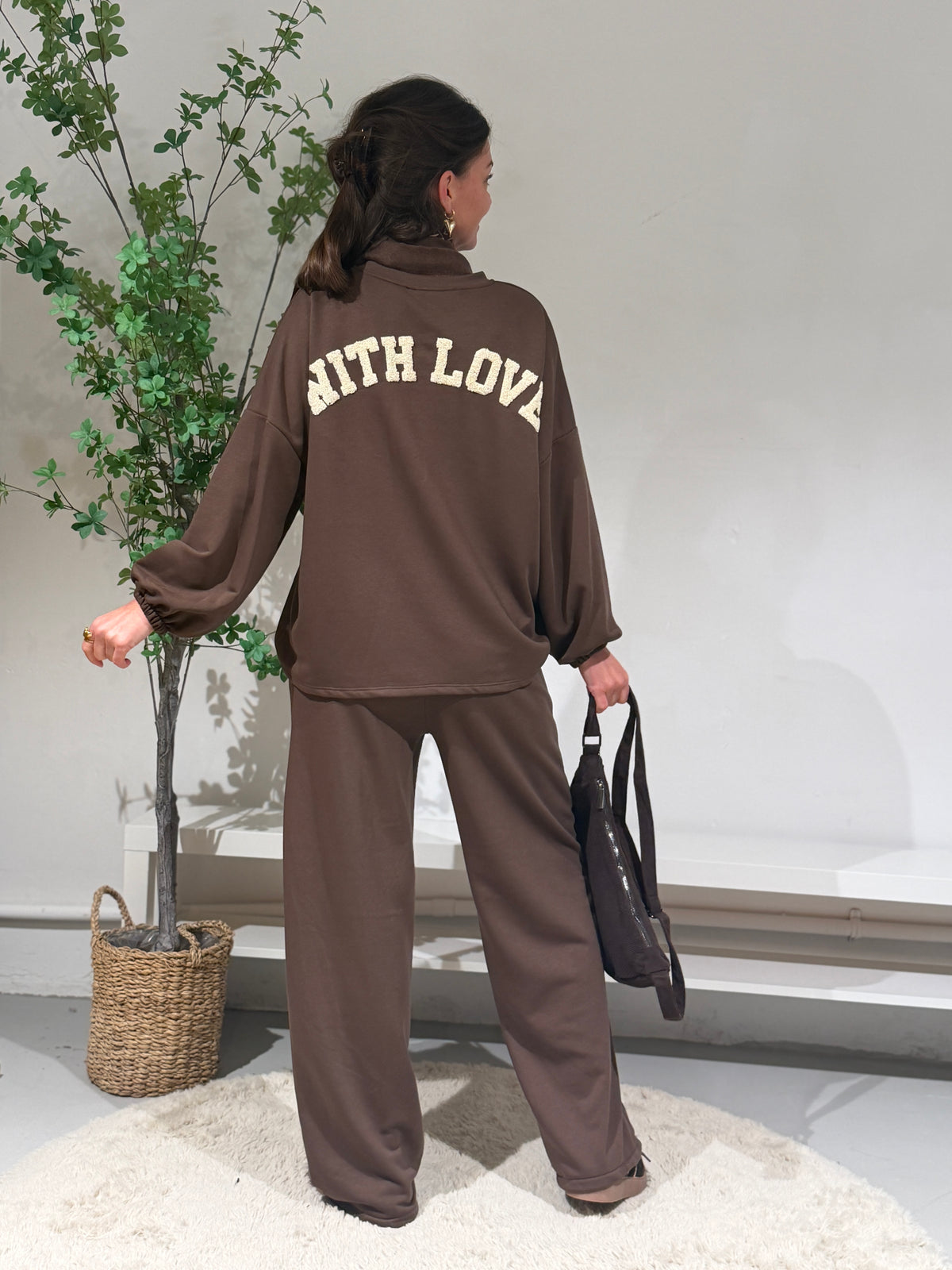 LIONA COMFY SET - BRUIN