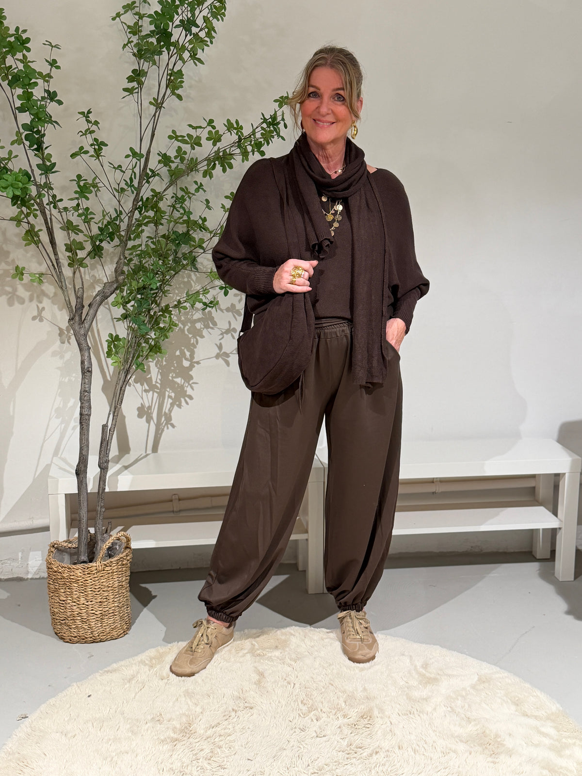 WENDY SWEATER+SJAAL - BRUIN