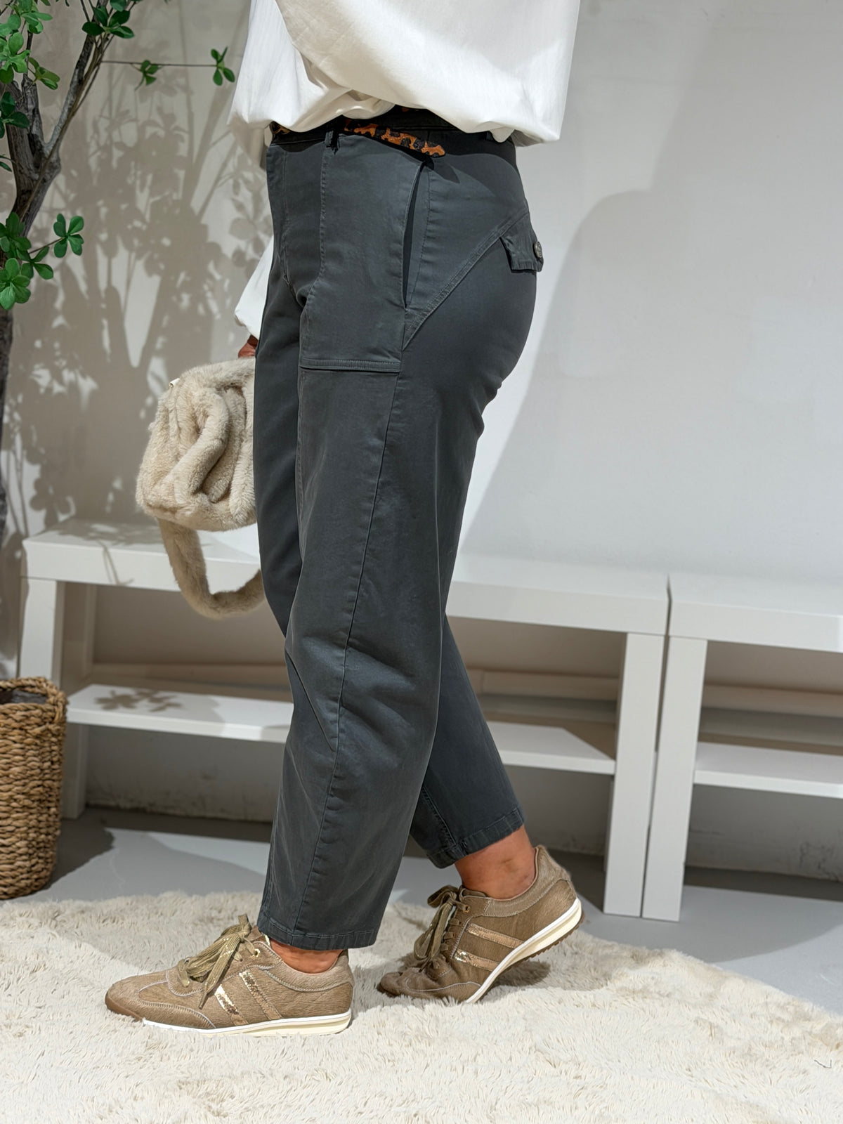 LENA BARREL JEANS - GRIJS