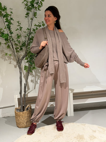 WENDY SWEATER+SJAAL - TAUPE