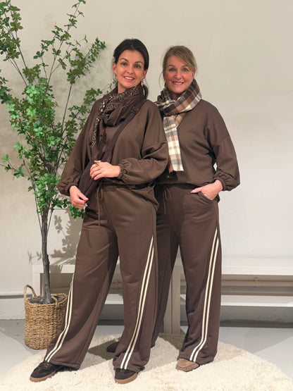 LIONA COMFY SET - BRUIN
