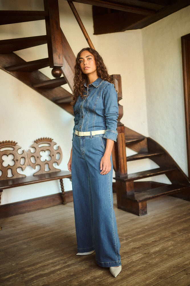 BOBBIE JEANS