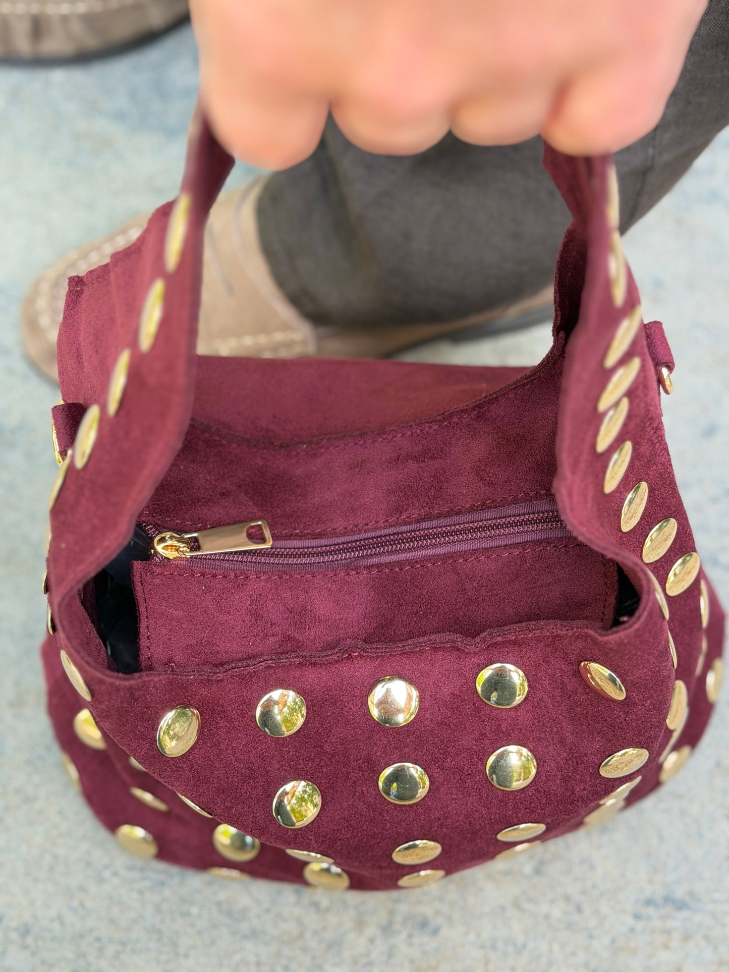 EVI STUD TAS