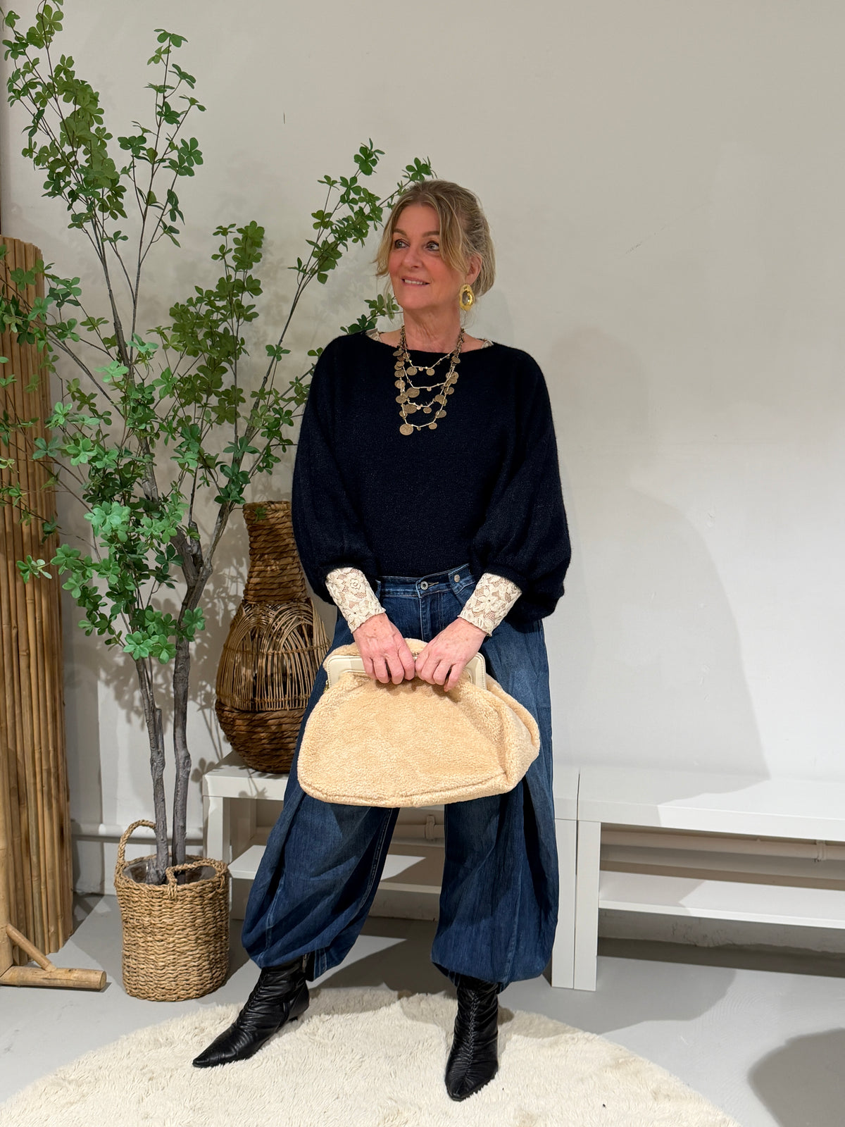 BRITT TRUI - BLAUW