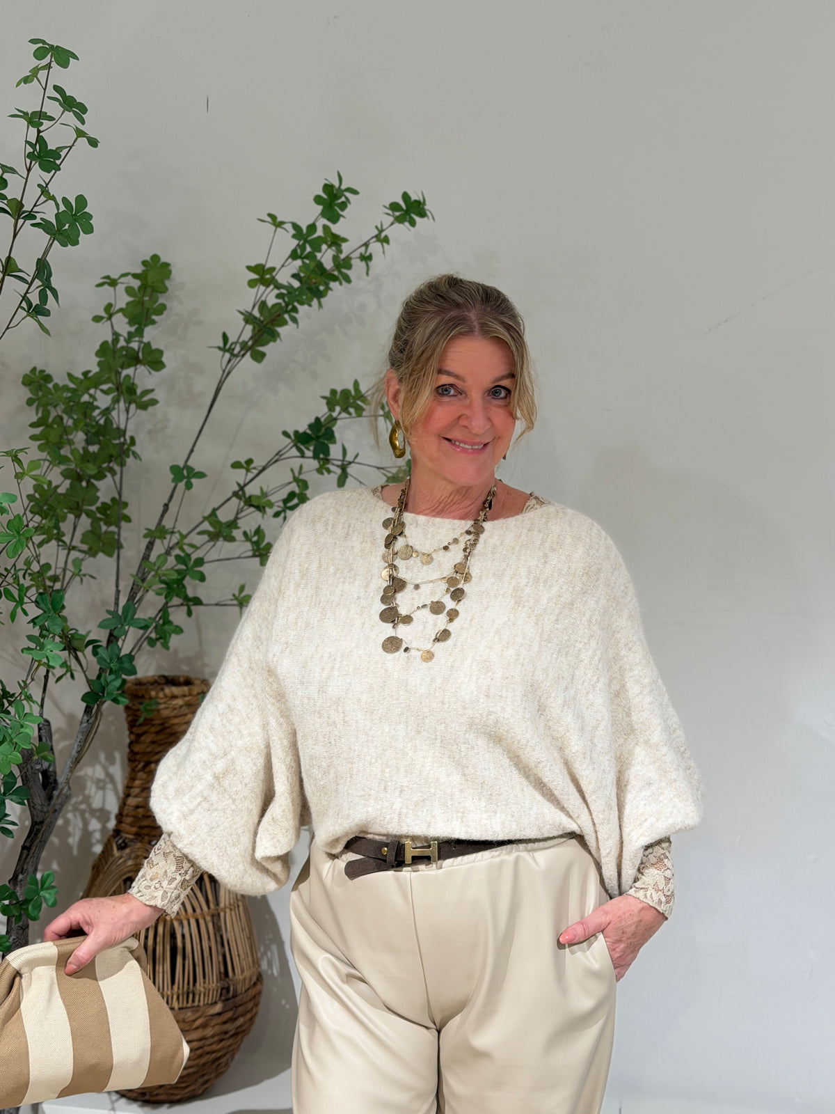 BRITT TRUI - BEIGE