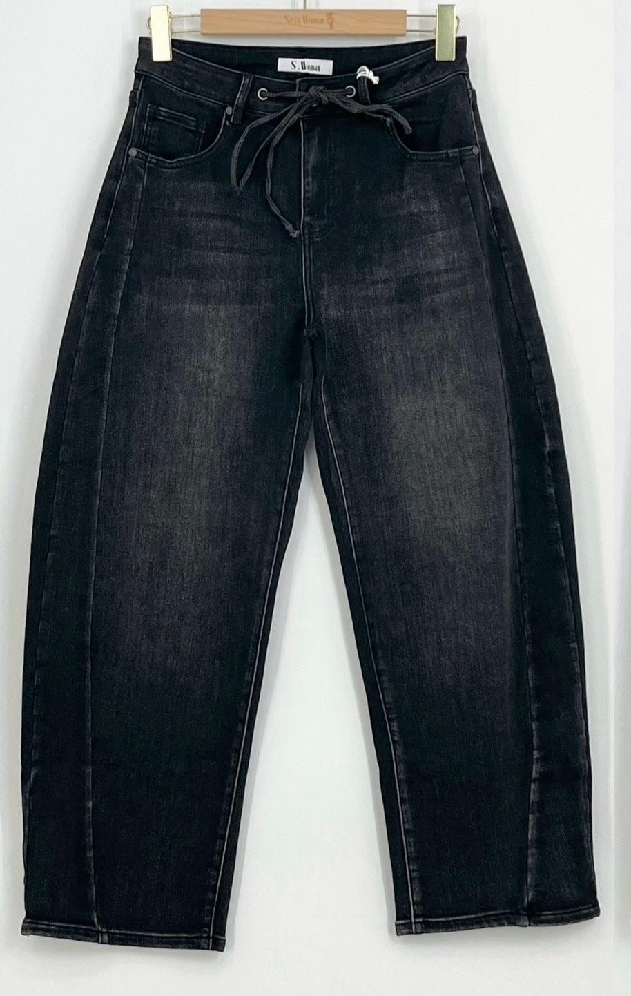 BELA BARREL JEANS - ZWART