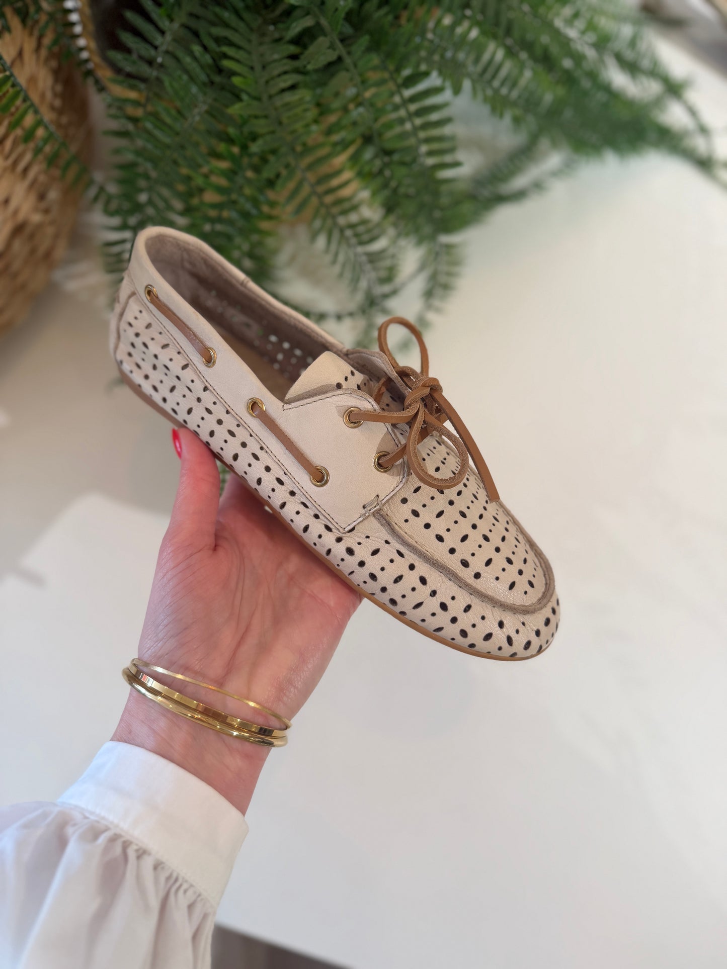 JEANNE - Ecru Perfo Leather