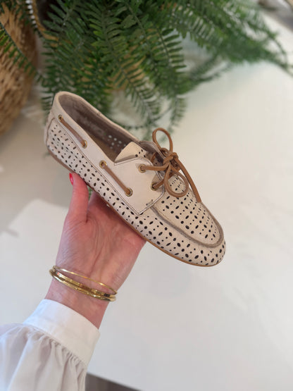 JEANNE - Ecru Perfo Leather