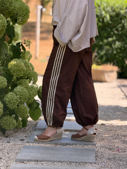 BALLOON STRIPE BROEK - BRUIN