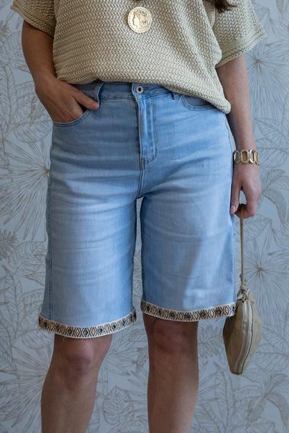 BERMUDA JEANS
