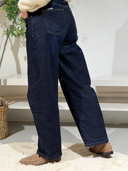 BARREL JEANS - DONKERE WASSING