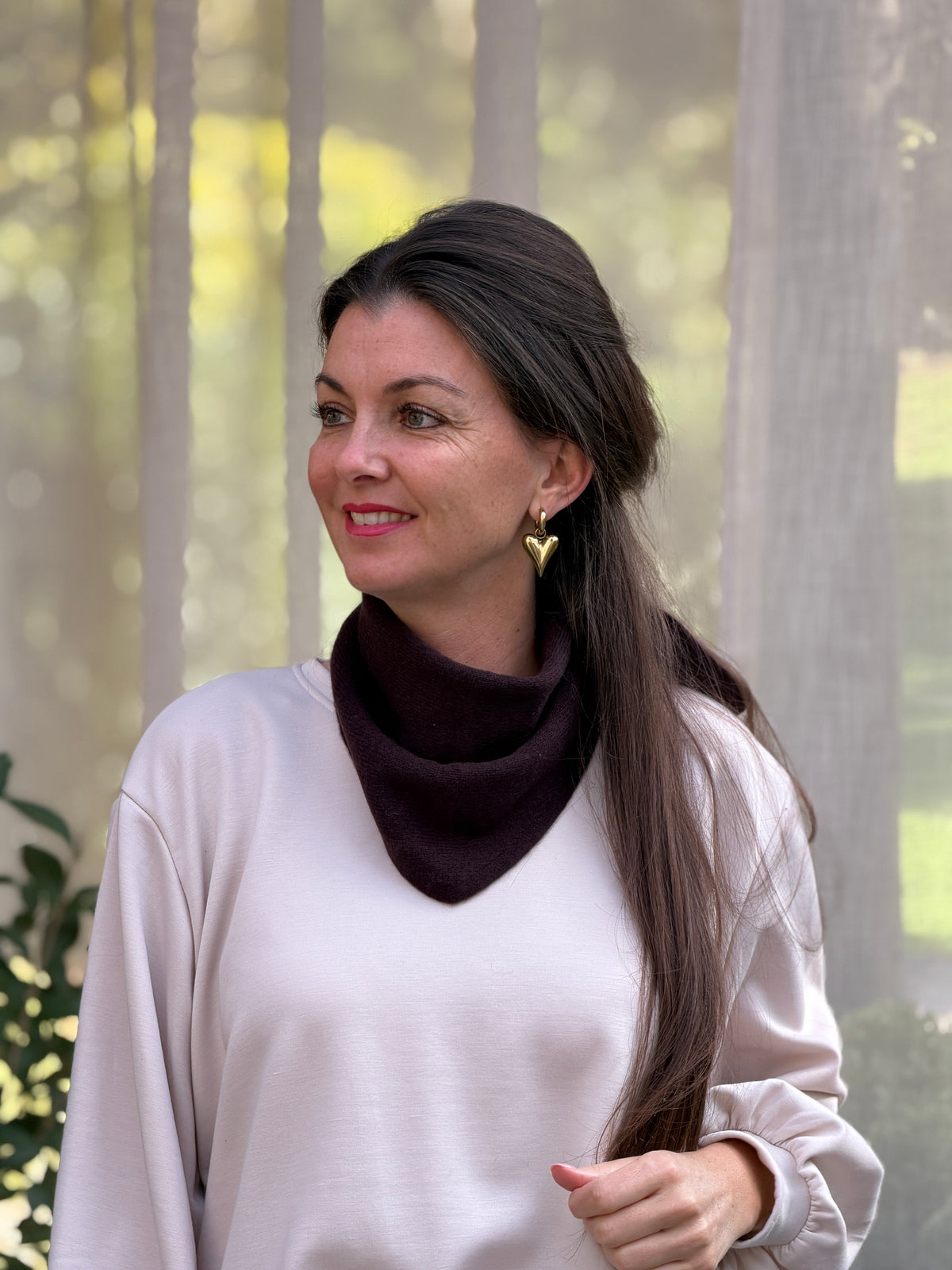 LIA TRIANGEL SJAAL - BRUIN