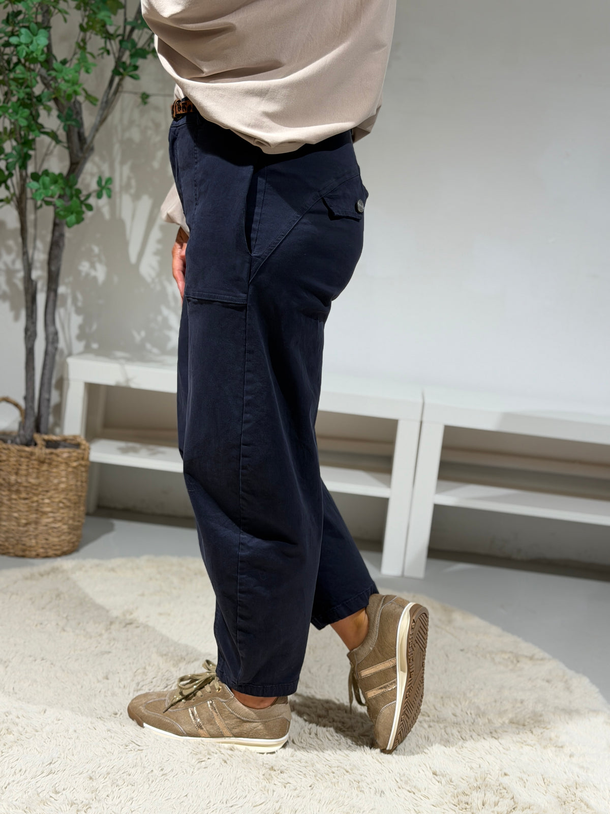 LENA BARREL JEANS - BLAUW