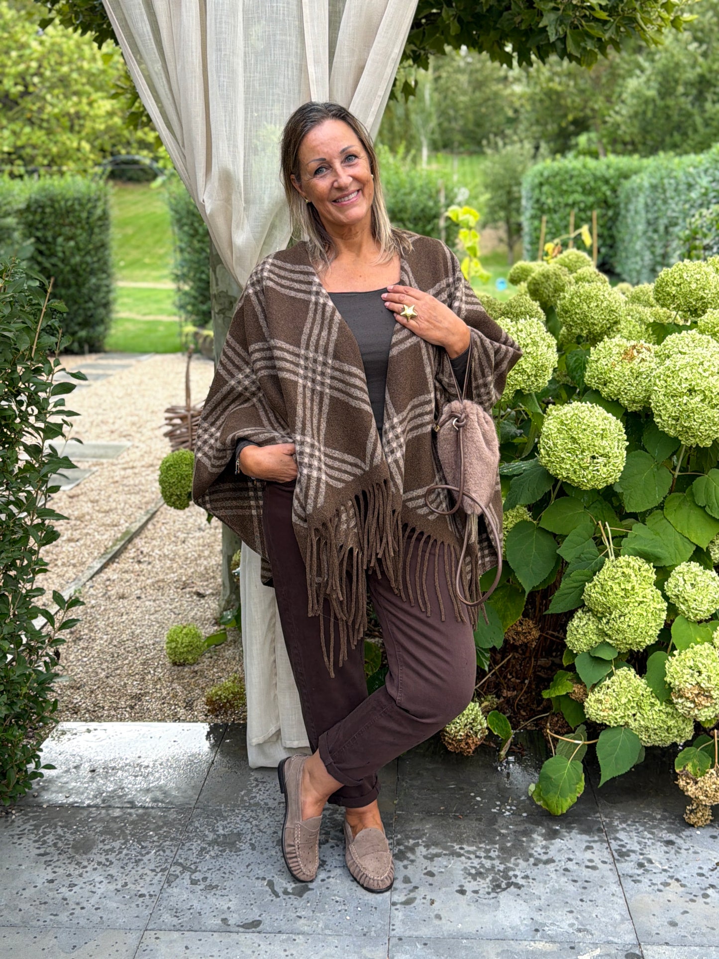 PONCHO