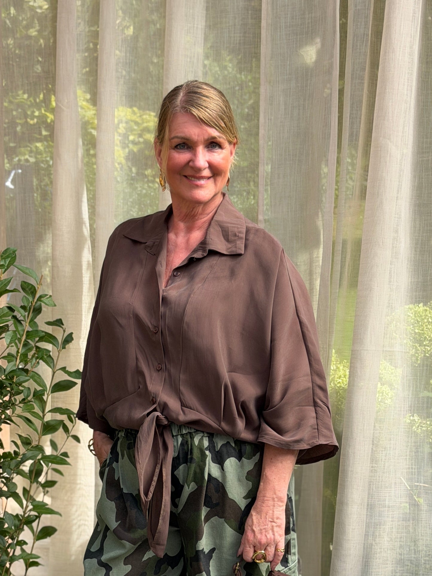 NOÉMI BLOUSE - BRUIN