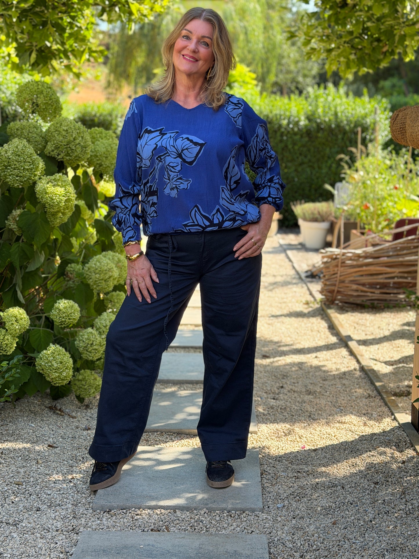 KESHA BLOUSE - BLAUW