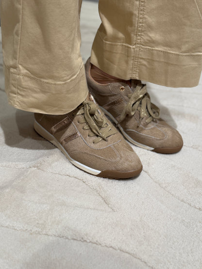 MOXIE SNEAKER - TAUPE