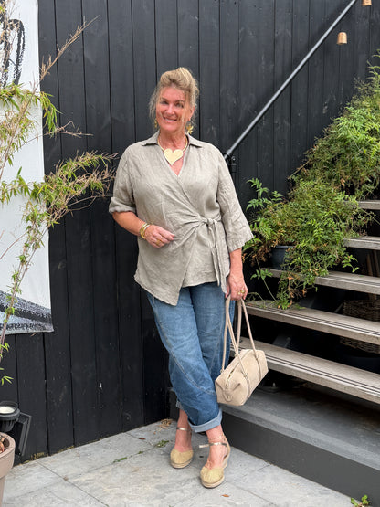 LINO KNOOPBLOUSE - TAUPE