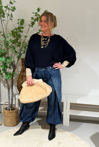 BRITT TRUI - BLAUW