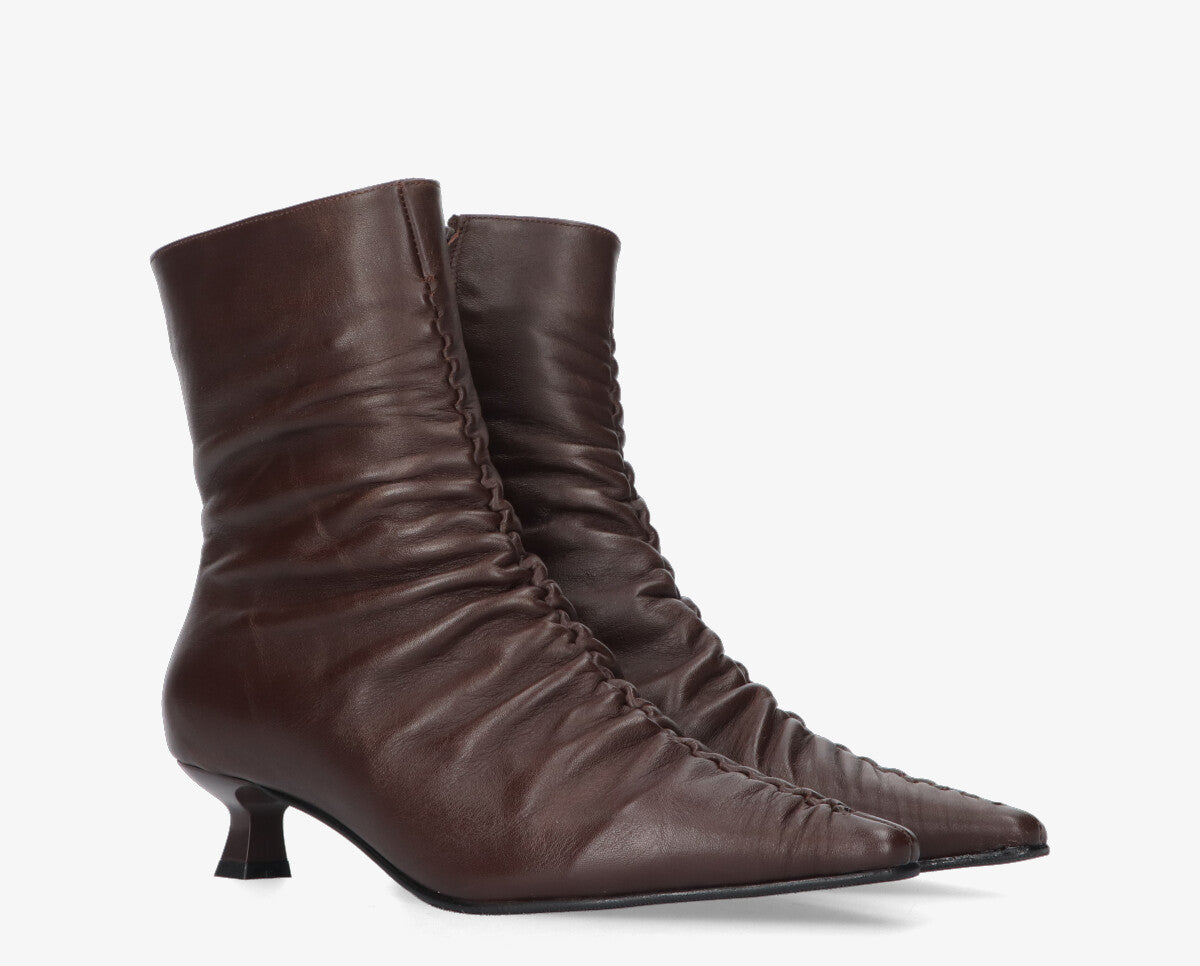 CHARLI  PLISSE BOOT BRUIN PREORDERS