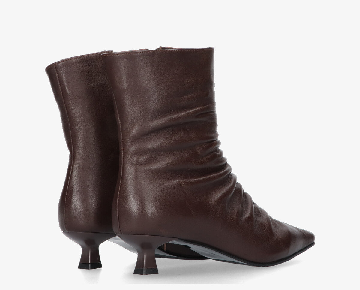 CHARLI  PLISSE BOOT BRUIN PREORDERS