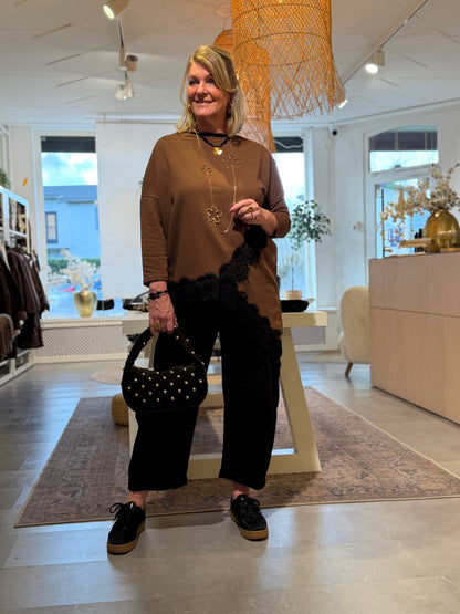 LEA LACE TRUI - Bruin