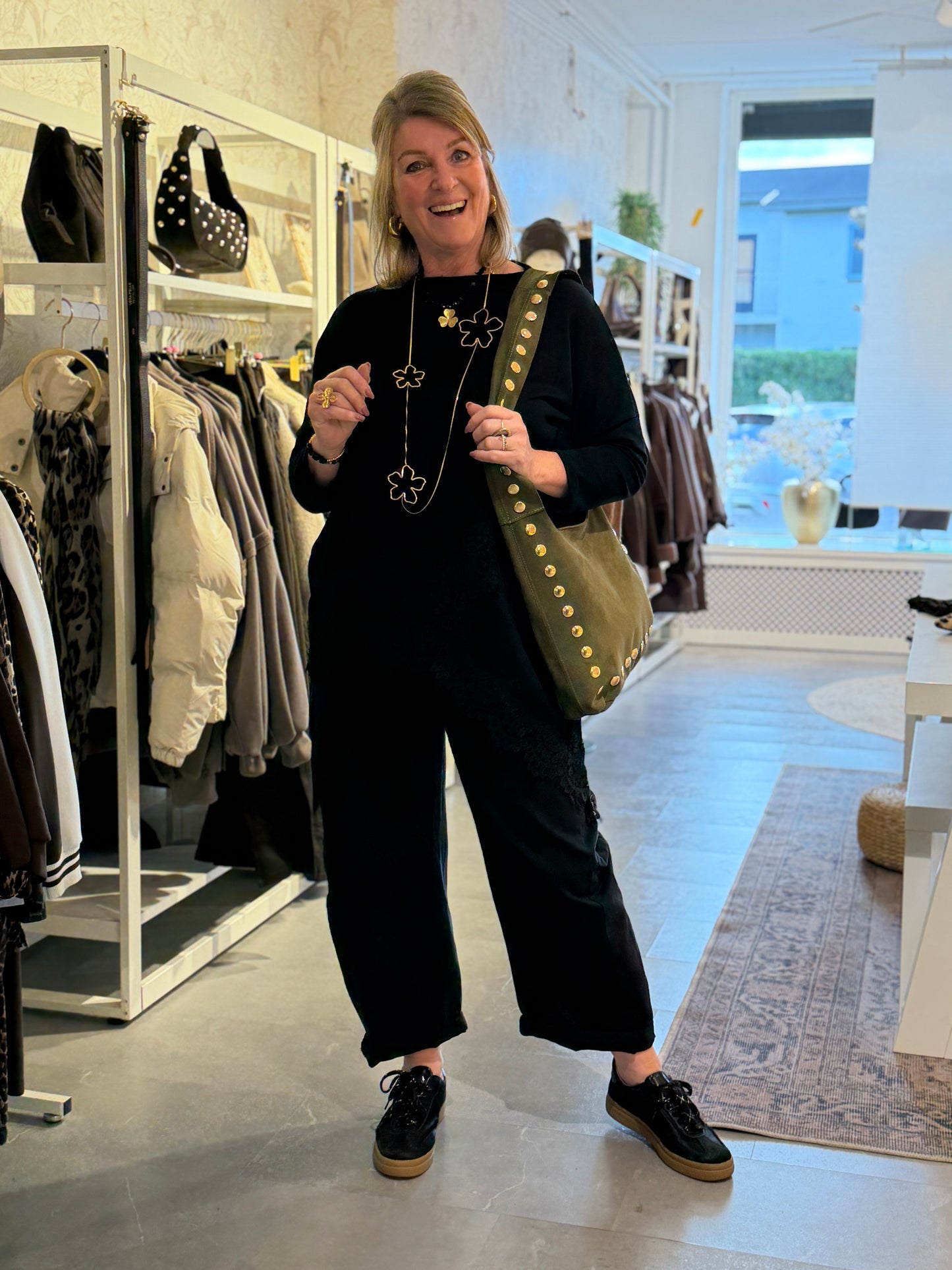 LEA LACE TRUI - Zwart