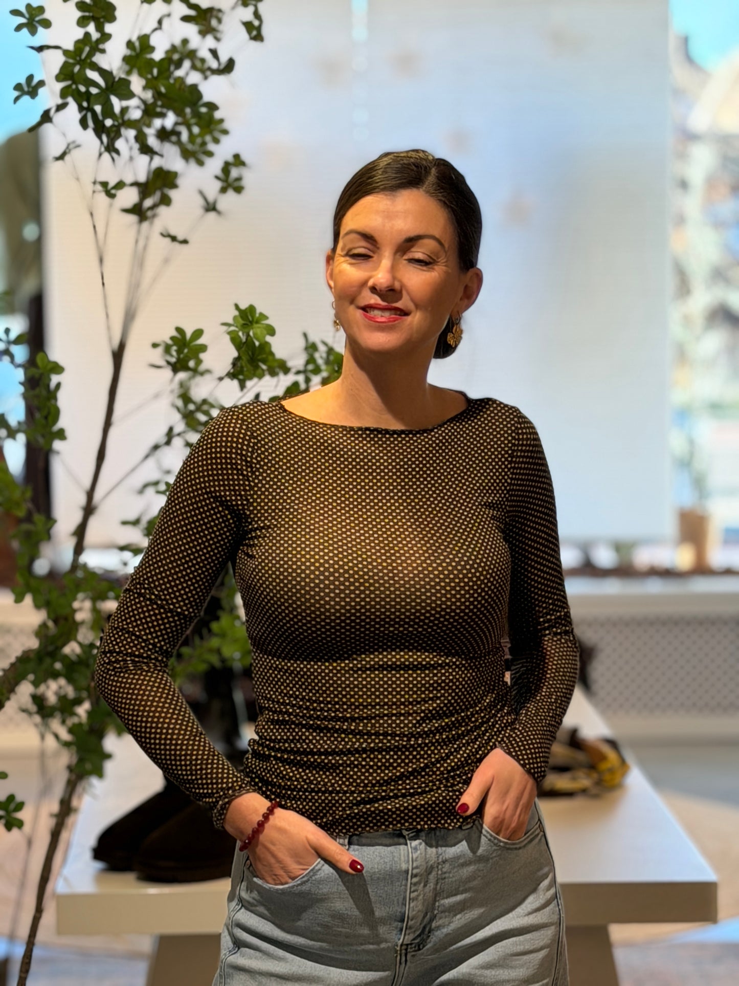 DOTS Mesh Top - Bruin