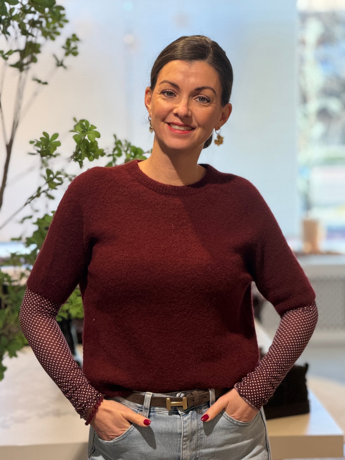 DOTS Mesh Top - Bordeaux PREORDER 5 januari