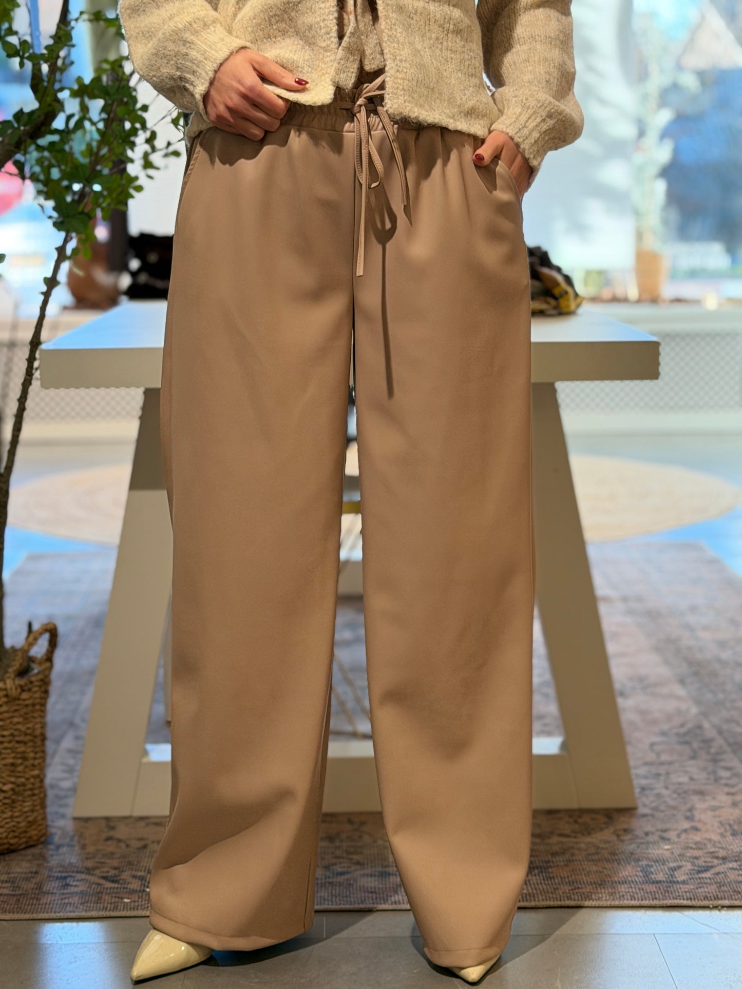 ELLA Leatherlook Broek - Beige