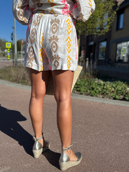 Short Spain