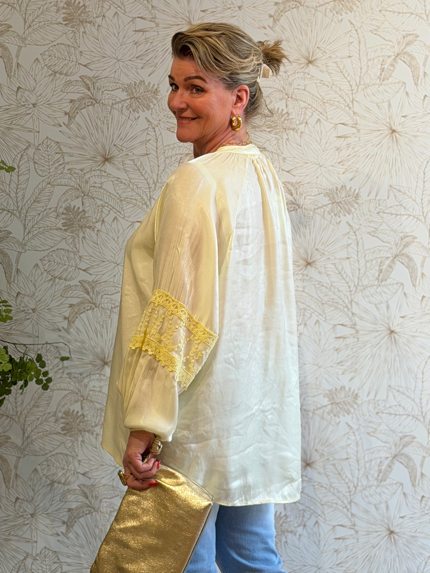 ESMÉ Satin Blouse - Geel