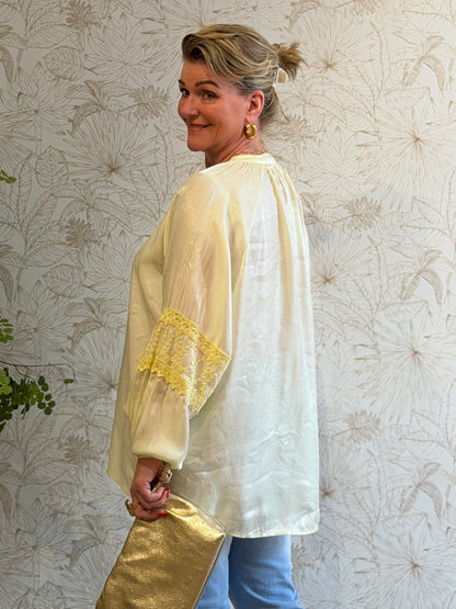 ESMÉ Satin Blouse - Geel