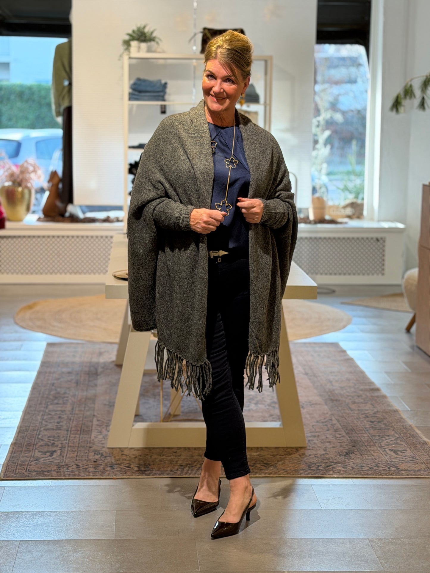 MILA Fringe Vest - Grijs